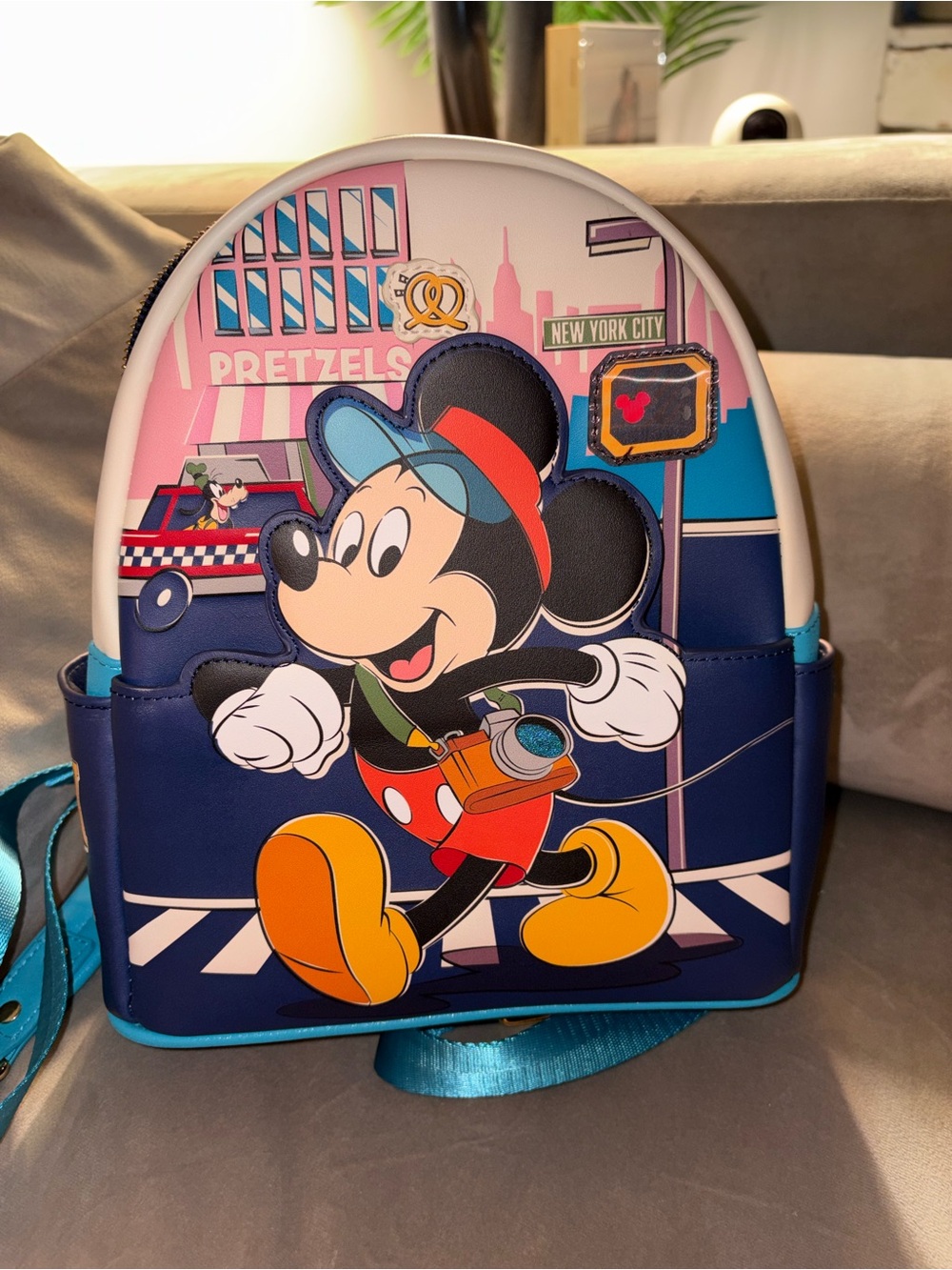 Loungefly Disney Parks Mickey Mouse New York City Mini Backpack – NYC